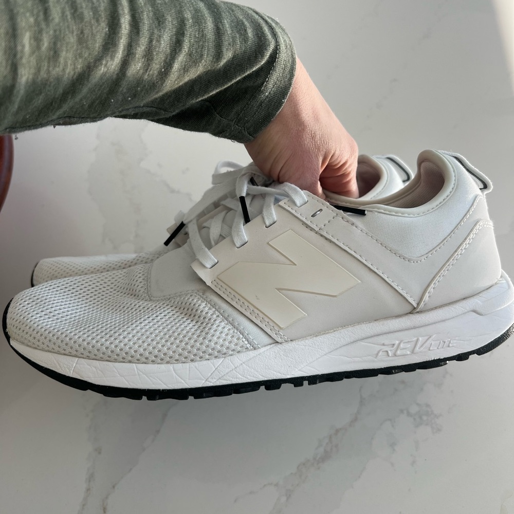 New Balance White Sneakers - W size 10